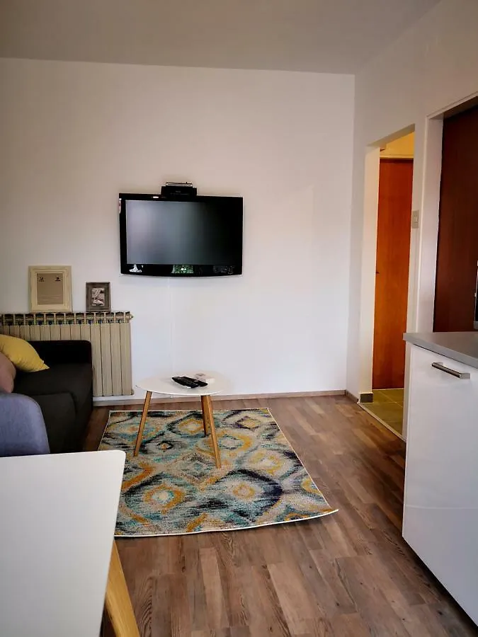 روفينج Apartments Casa Ivano 3*,  كرواتيا