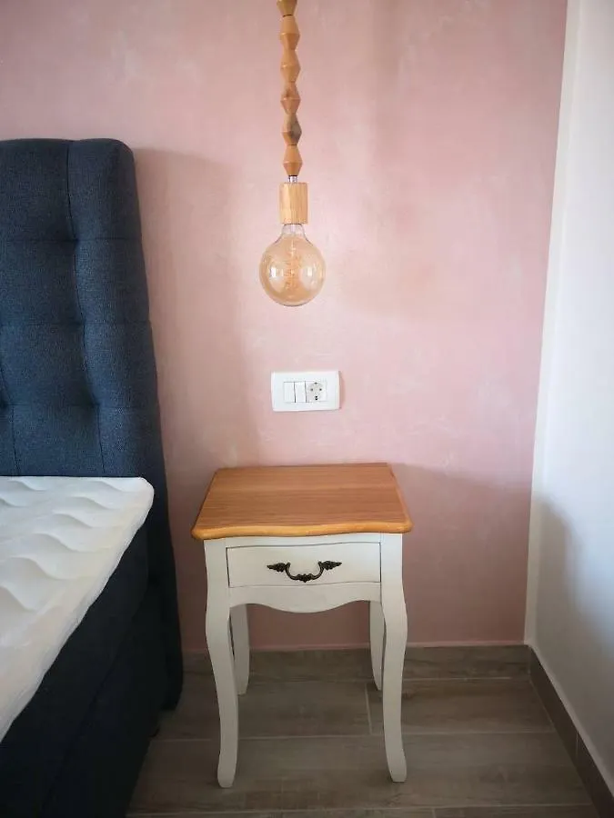 بيت ضيافة روفينج Apartments Casa Ivano